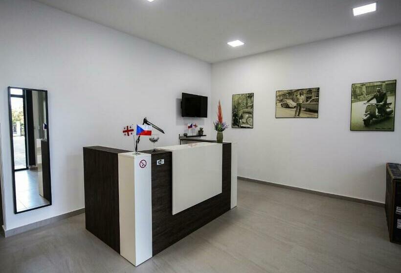 هتل Guest House Prague