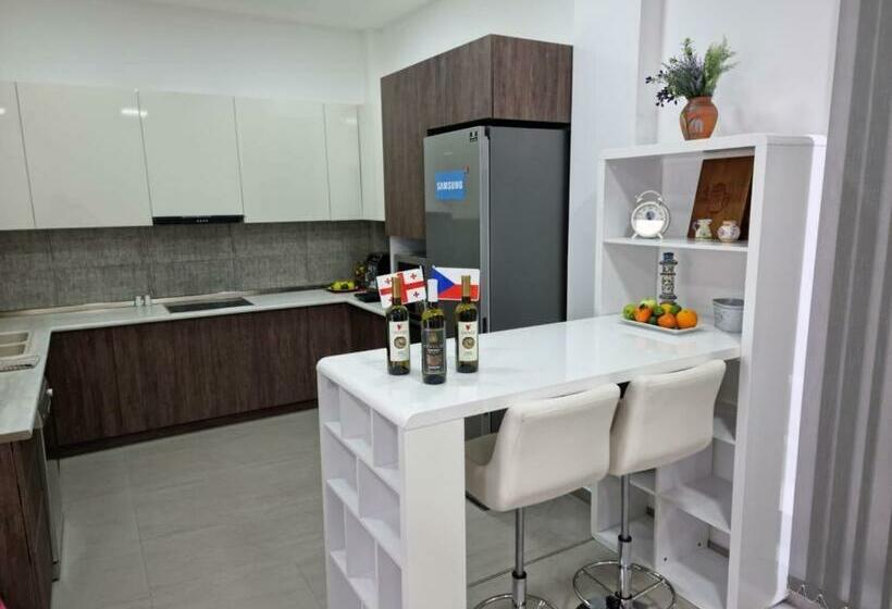 هتل Guest House Prague