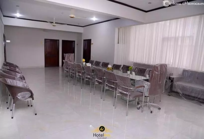 هتل Inn Hyderabad