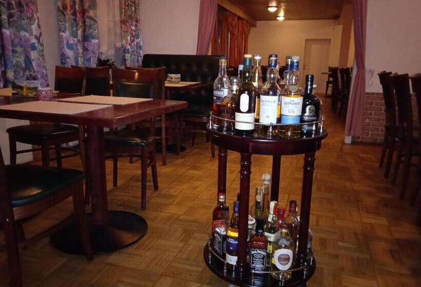 בית מלון כפרי & Restaurant Zum Adlersberg