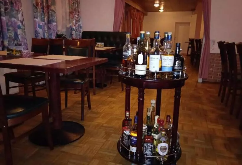 ホテル & Restaurant Zum Adlersberg