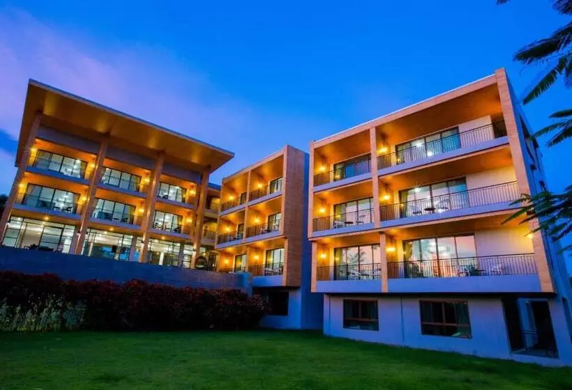 هتل The Earth Anthioch Khao Yai