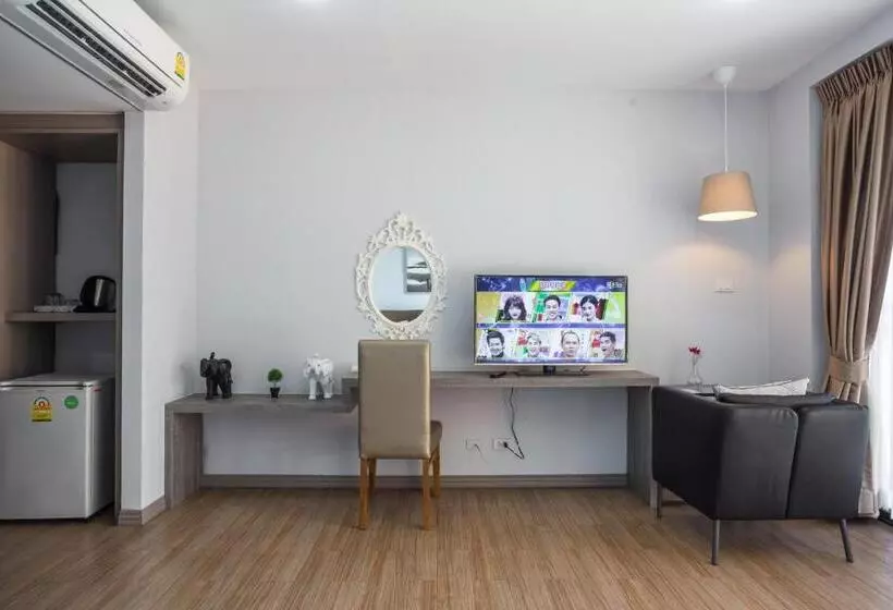 هتل The Earth Anthioch Khao Yai