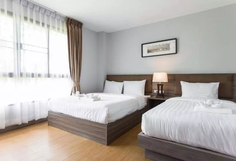 هتل The Earth Anthioch Khao Yai