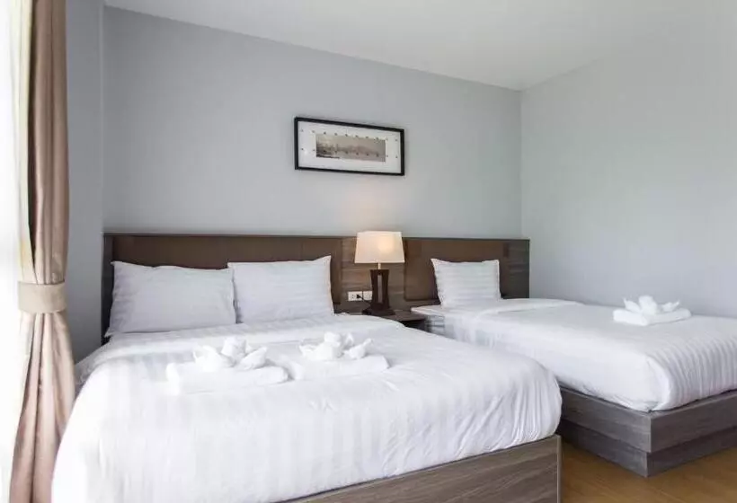 هتل The Earth Anthioch Khao Yai