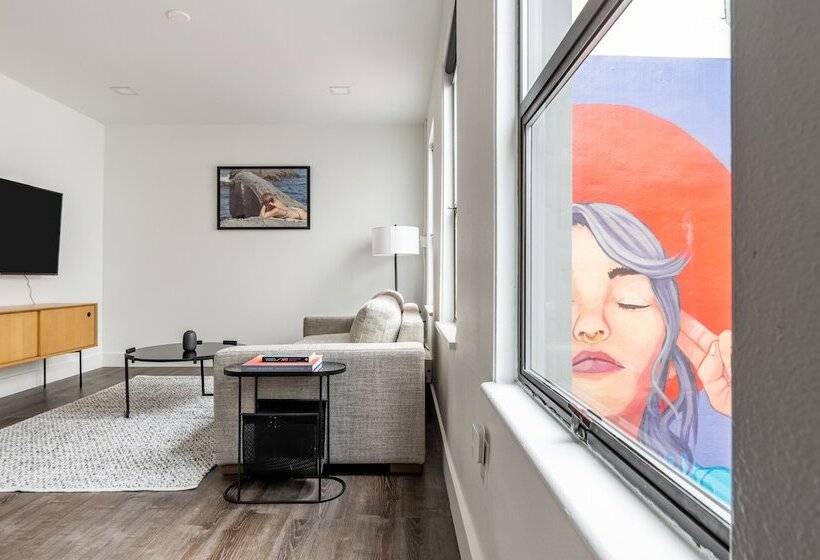 Reside Seattle Downtown, A Wyndham Residence