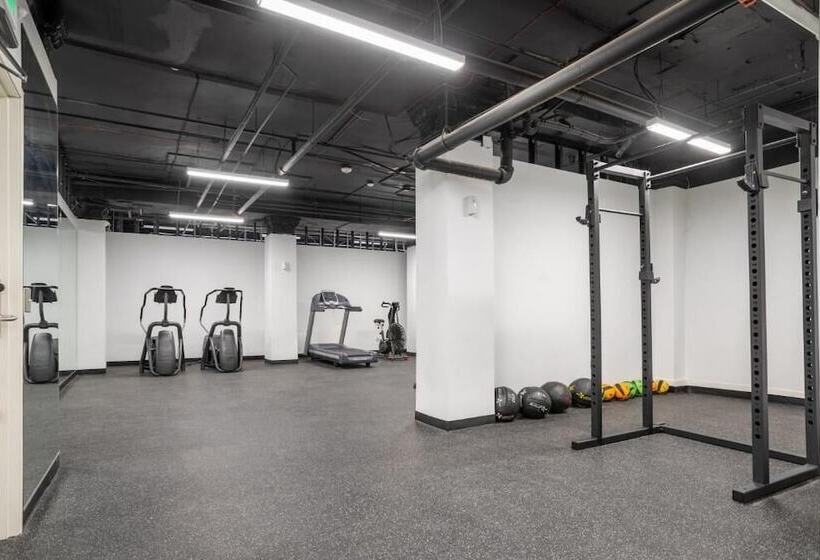 Reside Seattle Downtown, A Wyndham Residence