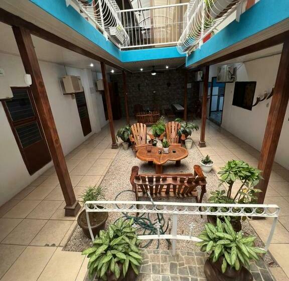 펜션 Hostel Casa Tamarai