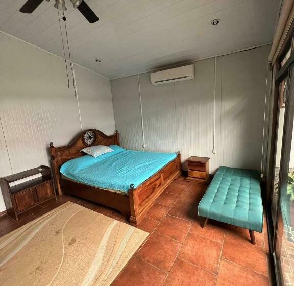 펜션 Hostel Casa Tamarai