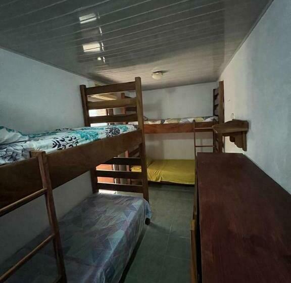 펜션 Hostel Casa Tamarai