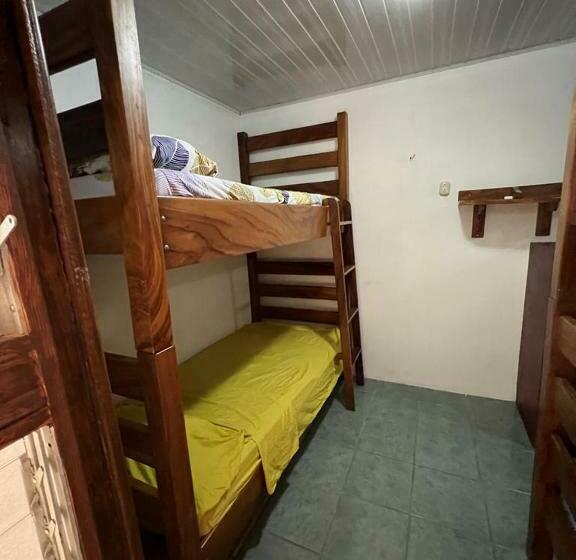 펜션 Hostel Casa Tamarai