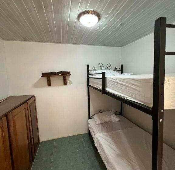 펜션 Hostel Casa Tamarai