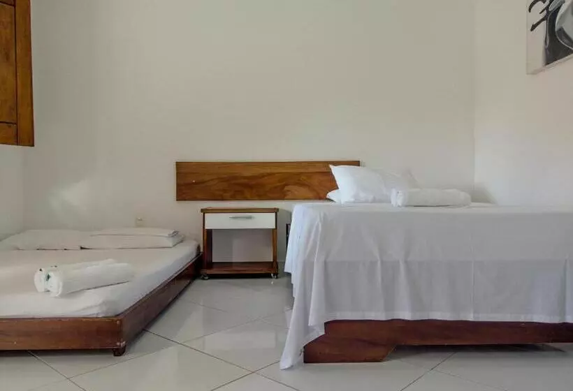 ペンション Pousada Casanossa