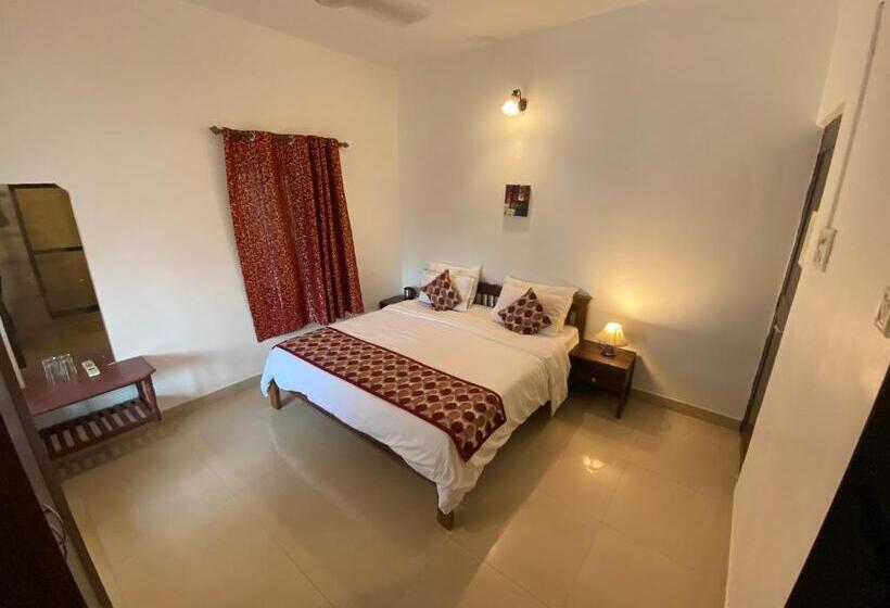 پانسیون Shanu S Seaside Inn A Guesthouse, 100 Metres To Candolim Beach