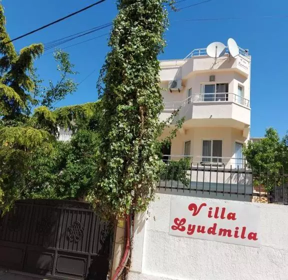 پانسیون Villa Lyudmila