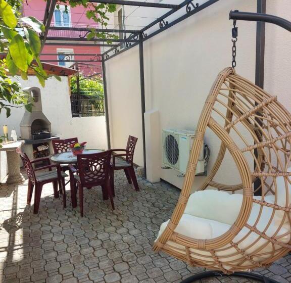 پانسیون Villa Lyudmila