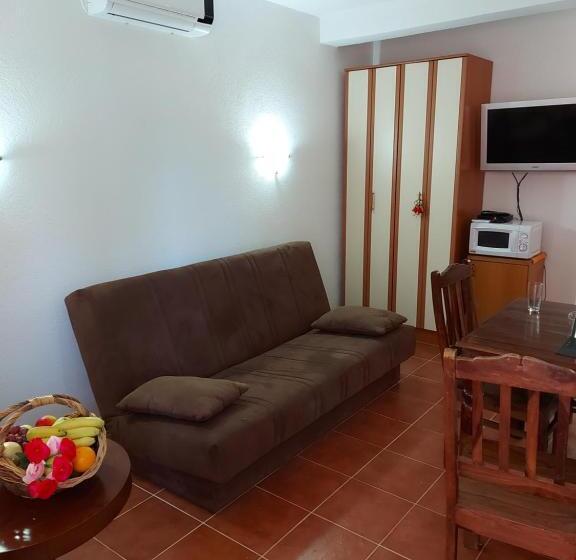 پانسیون Villa Lyudmila