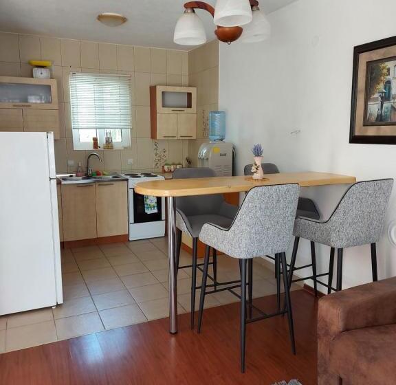 پانسیون Villa Lyudmila