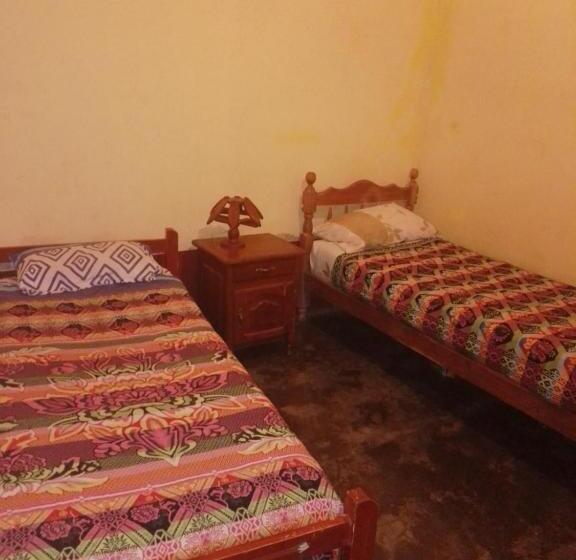 호스텔 Hostal Lupita