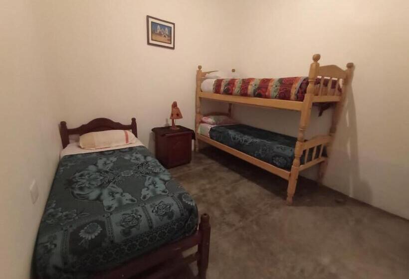 호스텔 Hostal Lupita