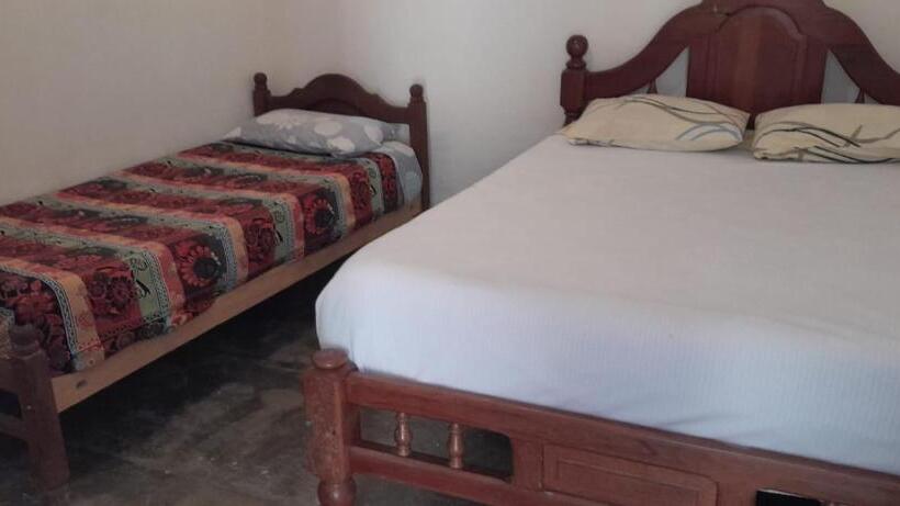 호스텔 Hostal Lupita