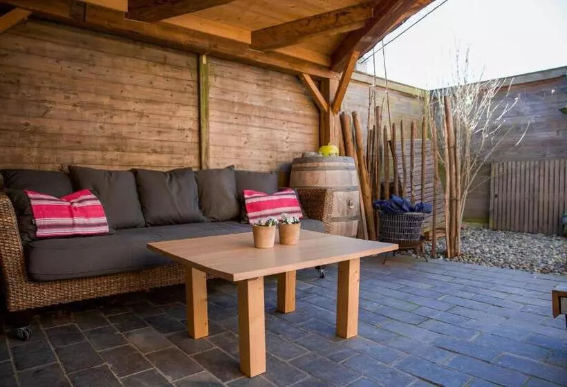 Bed And Breakfast Otentik