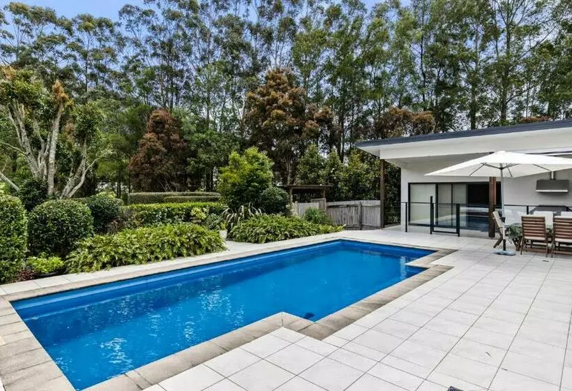 Aamiaismajoitus (B&B) The Castle At Bonville