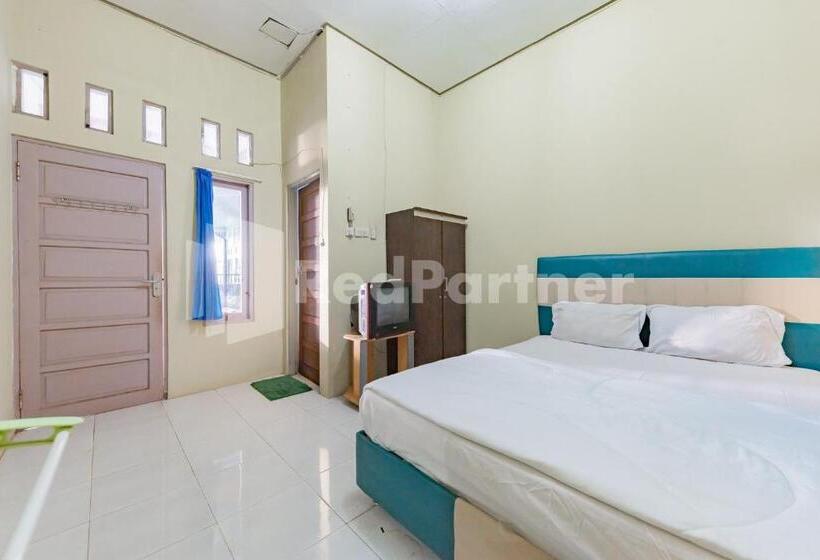 בית מלון כפרי Ana Guest House Syariah Mitra Reddoorz