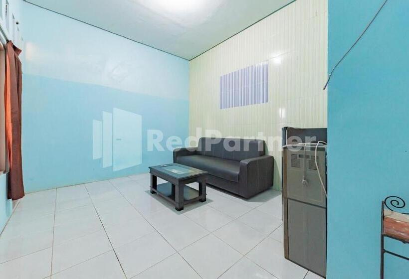 בית מלון כפרי Ana Guest House Syariah Mitra Reddoorz