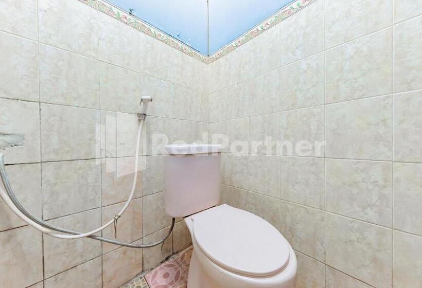 בית מלון כפרי Ana Guest House Syariah Mitra Reddoorz