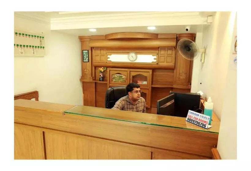 ホテル Corridor Calicut Airport