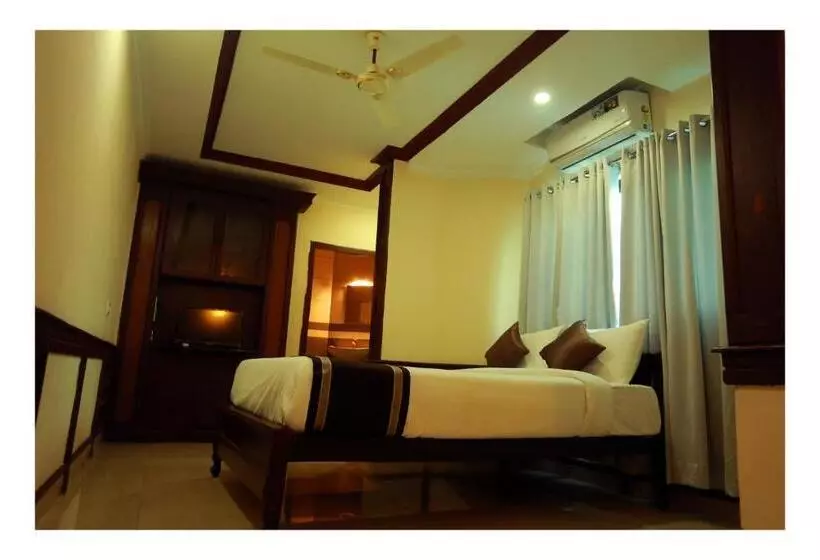 ホテル Corridor Calicut Airport