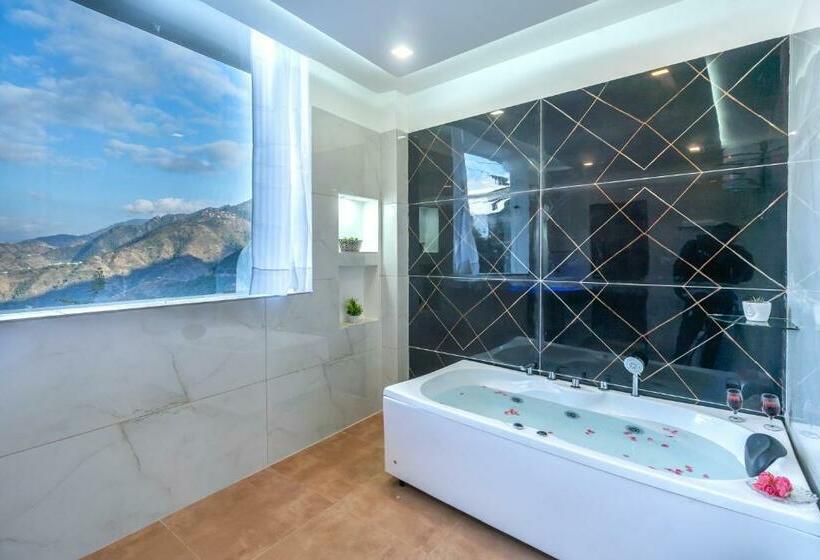 Hotel Luxmi Vilas Inn, Mussoorie