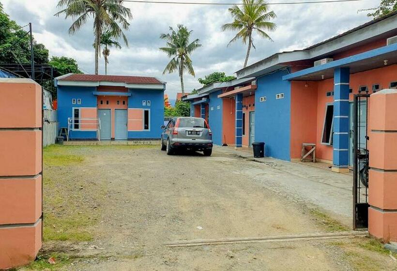 酒店 Pondok Kurnia Exclusive Kota Palopo Redpartner