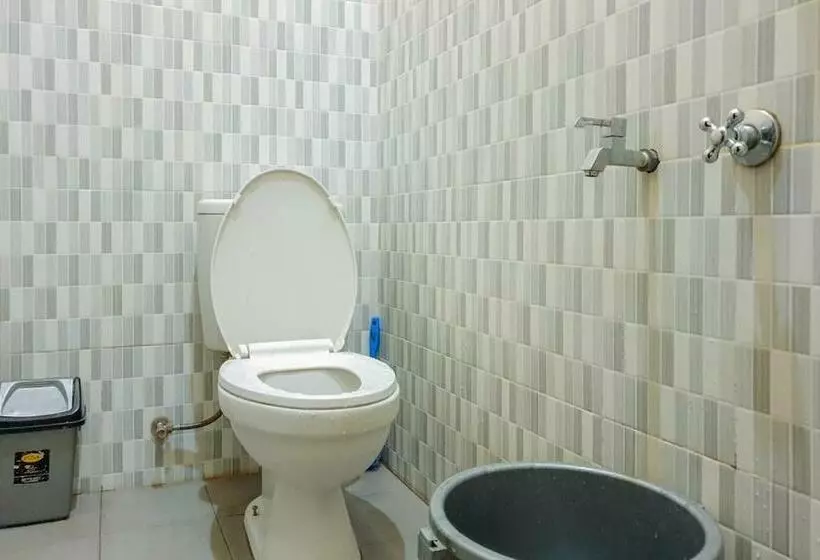 ホテル Pondok Kurnia Exclusive Kota Palopo Redpartner