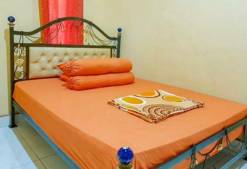 ホテル Pondok Kurnia Exclusive Kota Palopo Redpartner