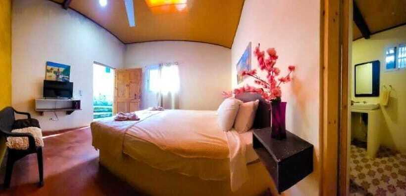 Hotel Refugio Cariguana