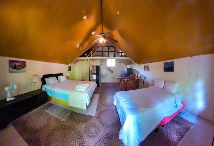 Hotel Refugio Cariguana