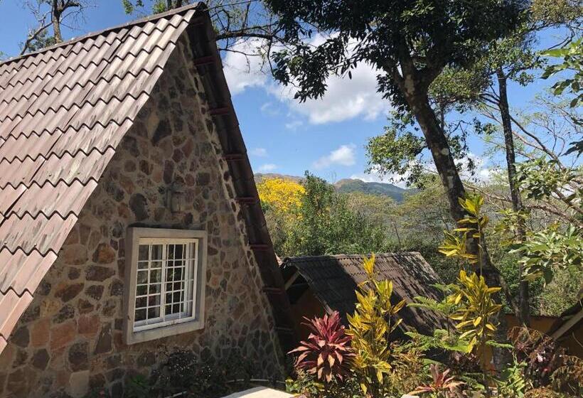 Hotel Refugio Cariguana