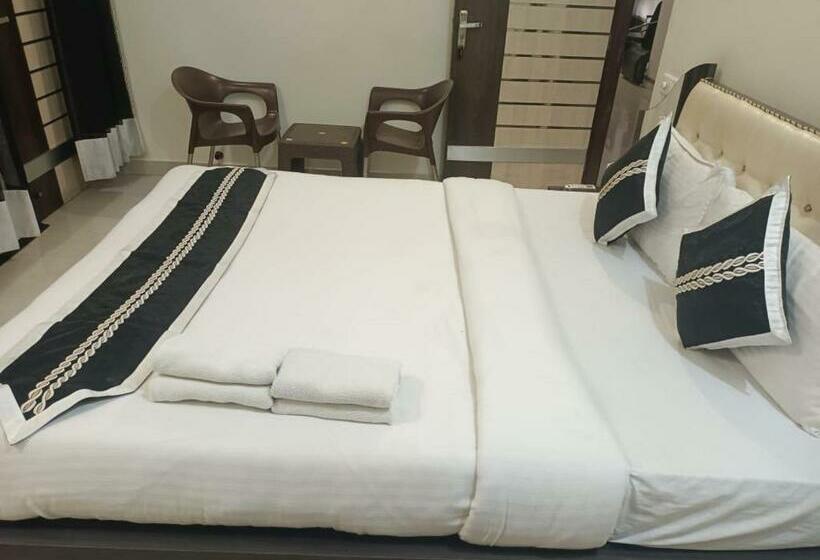 בית מלון כפרי Taj Delhites