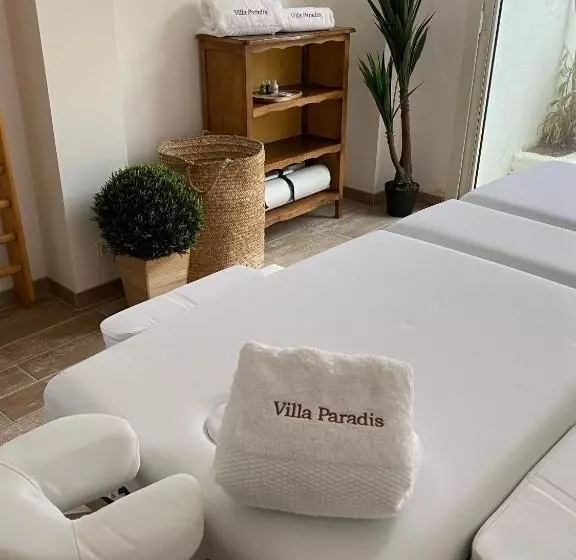 ホテル Villa Paradis