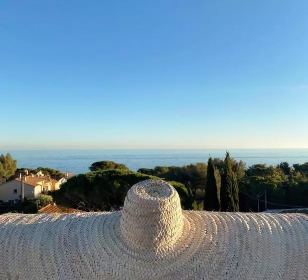 ホテル Villa Paradis