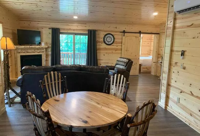 Hotelli Waterview Lodge By Amish Country Lodging