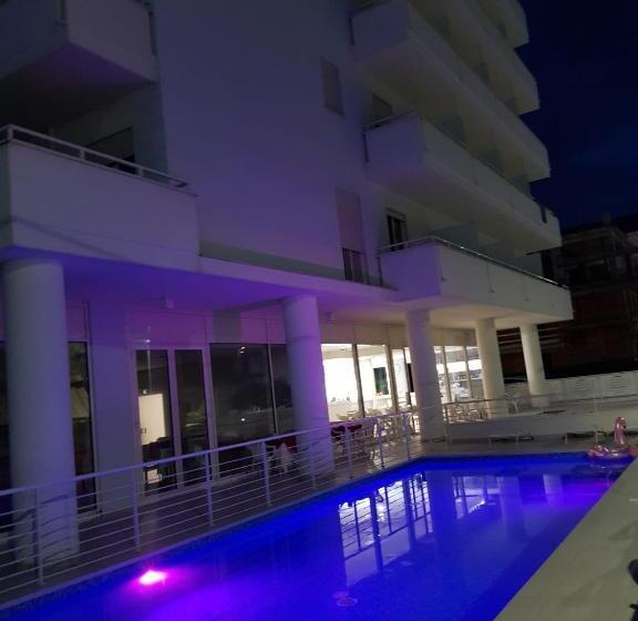 Nuovo Hotel Settibi 20m Dalla Spiaggia