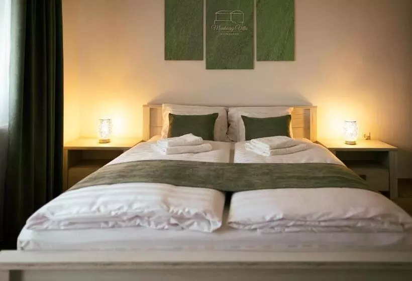 Majatalo Munkácsy Villa   Szekszárd