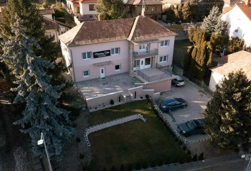 Majatalo Munkácsy Villa   Szekszárd