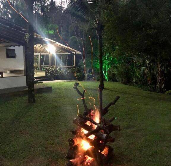 پانسیون Sítio Bagatelle Com Cachoeira E Piscina!