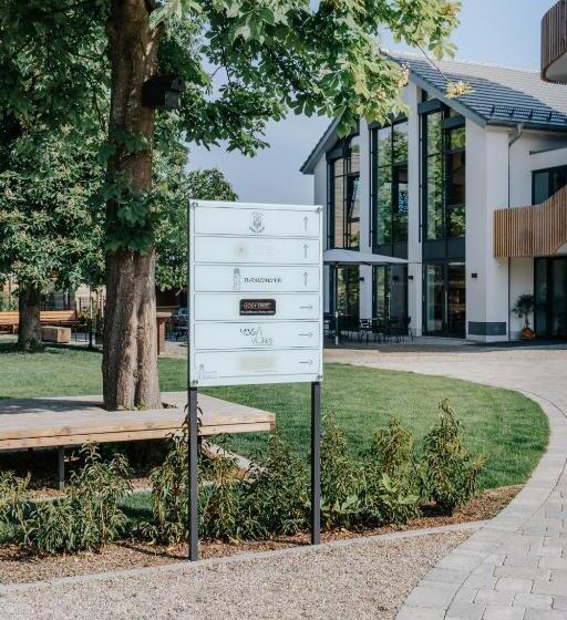 פנסיון Village Turmzimmer