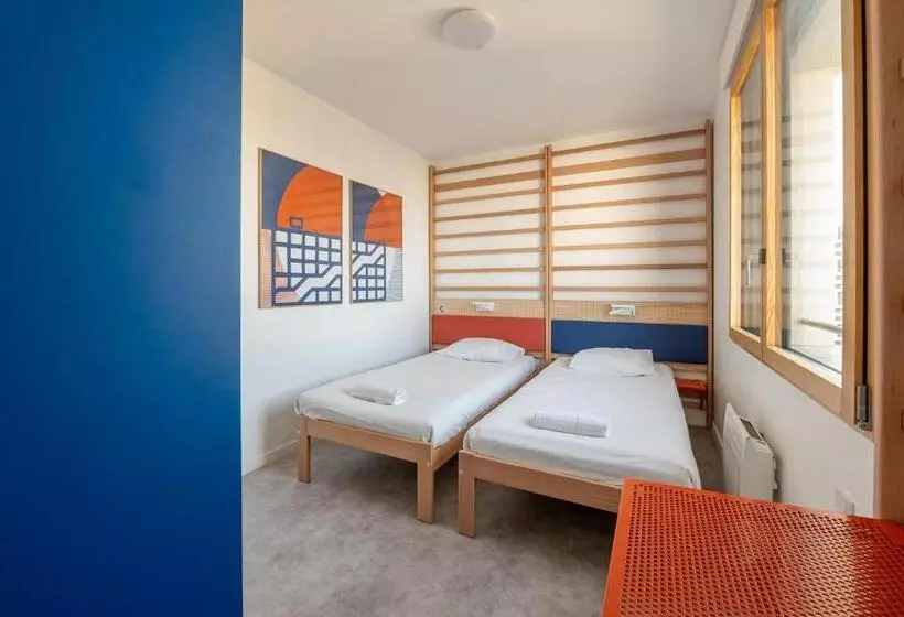 Ucpa Sport Station Hostel Paris