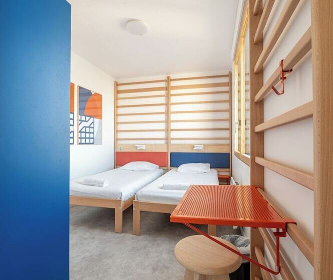 Ucpa Sport Station Hostel Paris